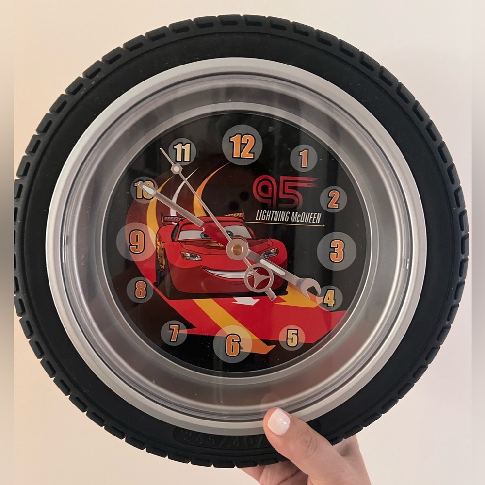 Disney Cars Lightning McQueen Tire Clock